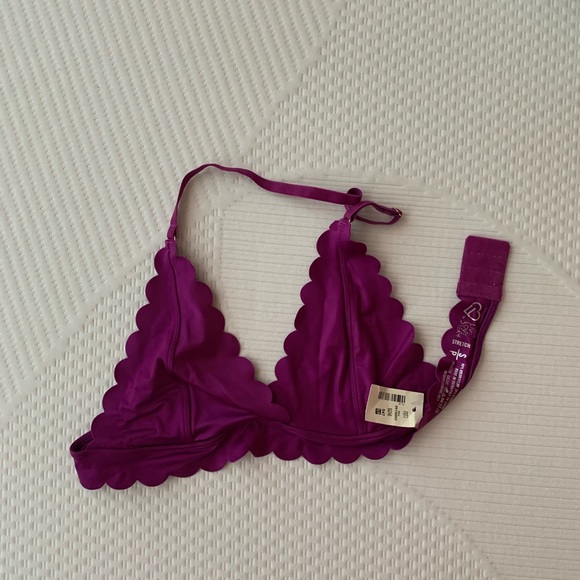 HALTER MAGENTA BRALETTE - Picture 1 of 6